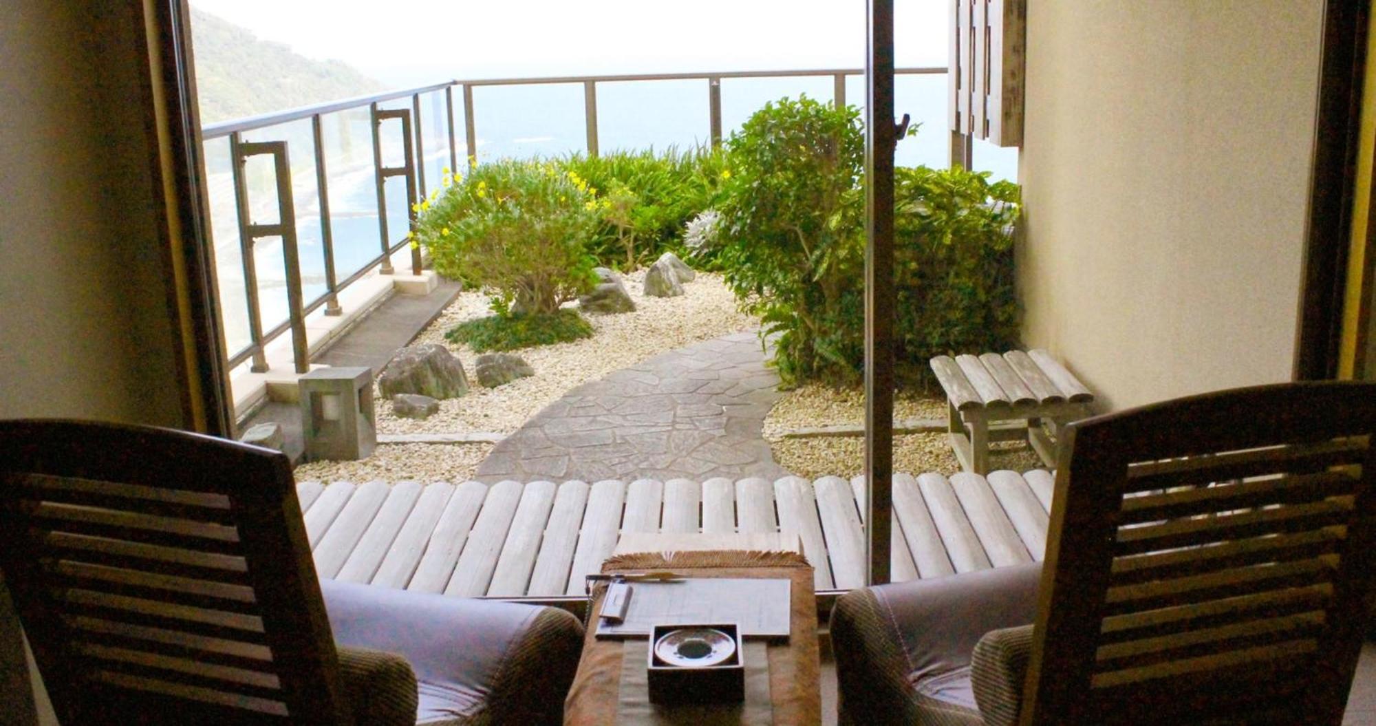Izu Retreat By Onko Chishin Hotel Higashiizu Exterior photo